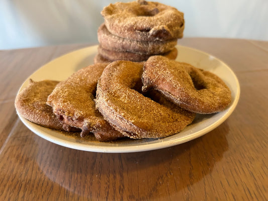 Crispy Maple Cinnamon Apple Rings: A Sweet and Tart Fall Treat with a Healthier Twist
